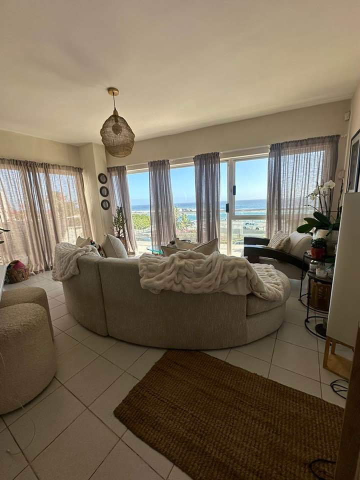 To Let 2 Bedroom Property for Rent in Clifton Western Cape